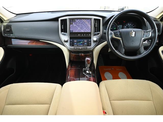 クラウンハイブリッド ロイヤルサルーン　ステアリングヒーター　前席パワーシート　シートヒーター　クルーズコントロール　メーカーナビ　バックモニター（39枚目）