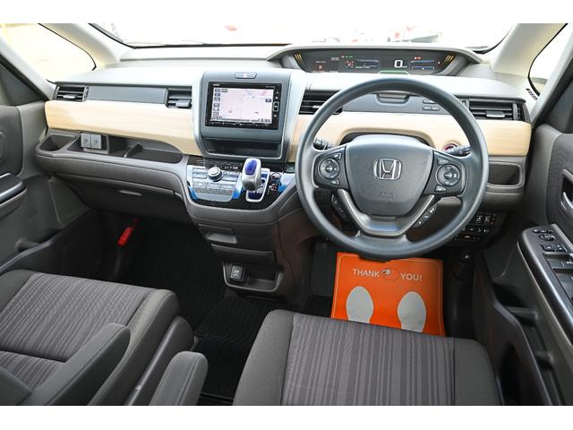 フリードハイブリッド ハイブリッド・Gホンダセンシング 両側パワースライドドア レーダークルーズ LEDヘッドライト スマートキー プッシュスタート ステアリングスイッチ 純正ナビ バックモニター(6枚目)