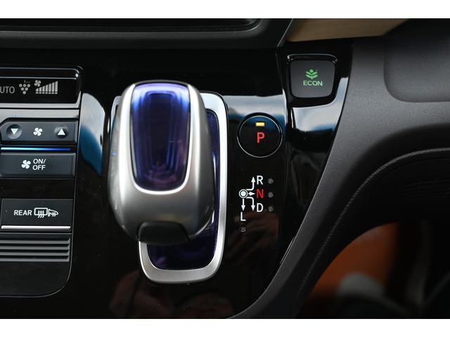 フリードハイブリッド ハイブリッド・Gホンダセンシング 両側パワースライドドア レーダークルーズ LEDヘッドライト スマートキー プッシュスタート ステアリングスイッチ 純正ナビ バックモニター(15枚目)