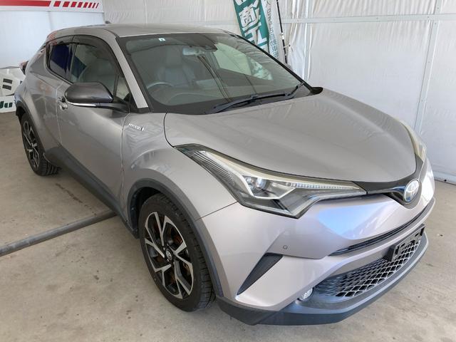 C-HR G クリアランスソナー レーダークルーズ LEDヘッドライト トヨタセーフティセンス スマートキー プッシュスタート シートヒーター ステアリングスイッチ 純正ナビ バックモニター(3枚目)