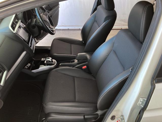 フィットハイブリッド ハイブリッド・モデューロスタイル ホンダセンシング レーダークルーズ LEDヘッド・フォグライト スマートキー プッシュスタート ステアリングスイッチ オートリトラミラー 純正ナビ バックモニター(12枚目)