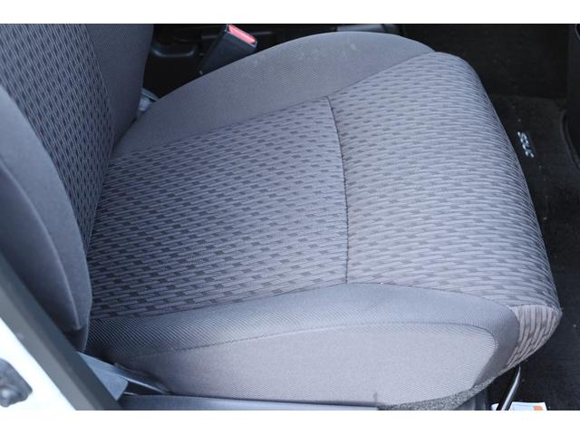 ソリオ ハイブリッドＭＺ　両側パワースライドドア　全方位モニター　クルーズコントロール　スマートキー　プッシュスタート　デュアルセンサーブレーキサポート　ディスチャージヘッドライト　ステアリングスイッチ　メーカーナビ（9枚目）