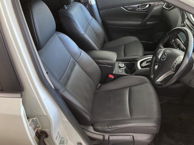 エクストレイル ２０Ｘ　ハイブリッド　エマージェンシーブレーキＰ　パワーバックドア　デジタルインナーミラー　クルーズコントロール　インテリジェントキー　プッシュスタート　シートヒーター　メーカーナビ　アラウンドビューモニター（10枚目）