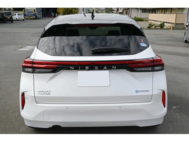 オーラ Ｇ　レザーエディション　プロパイロット　アラウンドビューモニター　ＢＯＳＥサウンド　インテリジェントルームミラー　ＬＥＤヘッドライト　インテリジェントキー　プッシュスタート　メーカーナビ　ビルトインＥＴＣ２．０（4枚目）