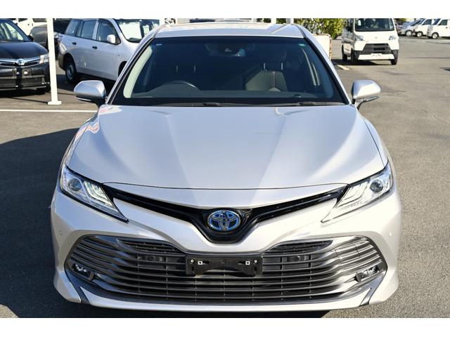 カムリ Ｇ　運転席パワーシート　レーダークルーズ　ＬＥＤヘッド・フォグライト　　メーカーディスプレイオーディオ（ナビキット有）トヨタセーフティセンス　ブラインドスポットモニター　リアクロストラフィックアラート（4枚目）