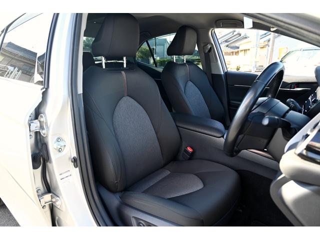 カムリ Ｇ　運転席パワーシート　レーダークルーズ　ＬＥＤヘッド・フォグライト　　メーカーディスプレイオーディオ（ナビキット有）トヨタセーフティセンス　ブラインドスポットモニター　リアクロストラフィックアラート（7枚目）