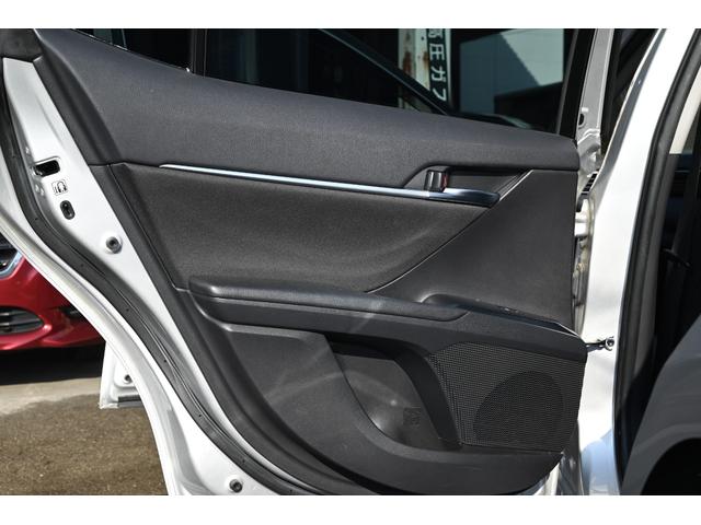 カムリ Ｇ　運転席パワーシート　レーダークルーズ　ＬＥＤヘッド・フォグライト　　メーカーディスプレイオーディオ（ナビキット有）トヨタセーフティセンス　ブラインドスポットモニター　リアクロストラフィックアラート（37枚目）