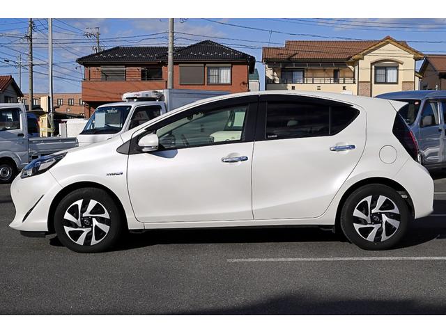 アクア Sスタイルブラック LEDヘッド・フォグライト スマートキー プッシュスタート トヨタセーフティセンス ステアリングスイッチ 純正ナビ バックモニター 純正ドライブレコーダー(3枚目)