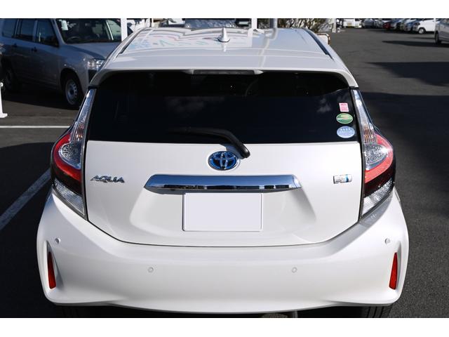 アクア Sスタイルブラック LEDヘッド・フォグライト スマートキー プッシュスタート トヨタセーフティセンス ステアリングスイッチ 純正ナビ バックモニター 純正ドライブレコーダー(4枚目)