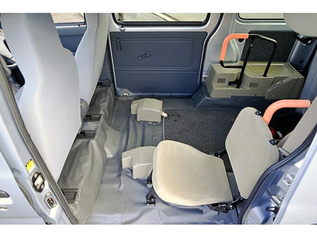 ハイゼットカーゴ 車いす移動車 車いす固定装置 キーレス(30枚目)