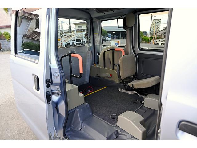 ハイゼットカーゴ 車いす移動車 車いす固定装置 キーレス(31枚目)