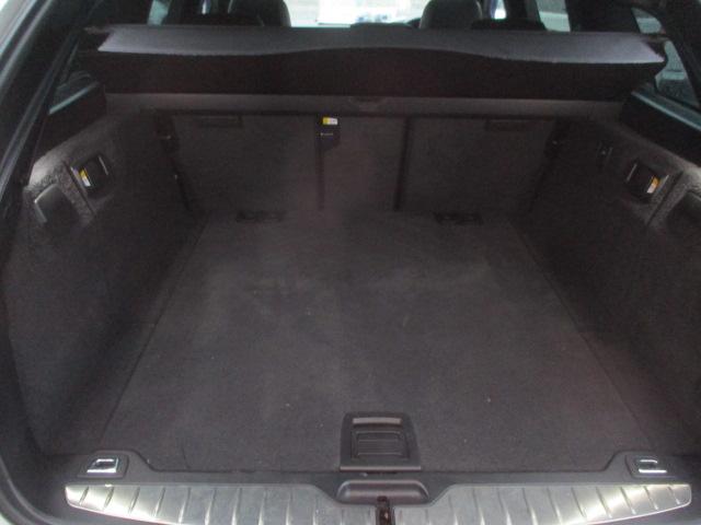 ５シリーズ ５２８ｉツーリング　Ｍスポーツ　Ｂｌｕｅｔｏｏｔｈ接続・ガラスルーフ・ＴＶ・ナビ・ＥＴＣ・バックカメラ・シートヒーター・クルーズコントロール・パワーシート・電動リアゲート・スマートキー・衝突被害軽減システム・横滑り防止装置（16枚目）