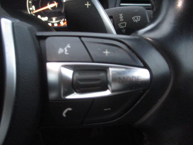 ５シリーズ ５２８ｉツーリング　Ｍスポーツ　Ｂｌｕｅｔｏｏｔｈ接続・ガラスルーフ・ＴＶ・ナビ・ＥＴＣ・バックカメラ・シートヒーター・クルーズコントロール・パワーシート・電動リアゲート・スマートキー・衝突被害軽減システム・横滑り防止装置（27枚目）