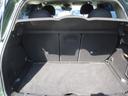 荷室の大きさは広々としていて、日常使いはもちろん荷物が多いときなどにも不便はありません。