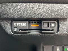 【ＥＴＣ】高速道路の料金所をストレスなく通過！話題のスポットやサービスエリアに多い「スマートIntercooler」利用時は必須のアイテムです。当店でセットアップを実施、ご納車当日からすぐにご利用いただけます！ 4