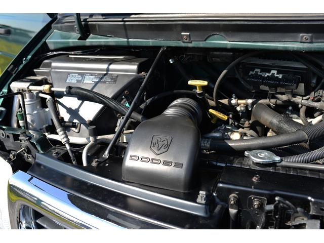 ダッジ・バン 　Ｂ２５００　２００１年式　ミディアム　パッセンジャーバン　Ｖ８　５．２Ｌ　ＣＡＲＦＡＸ証明付き　実走行　同色全塗装済み（68枚目）