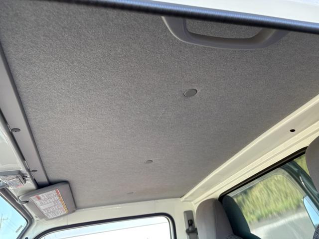 エルフトラック 　スタッドレスタイヤ積み込み（15枚目）