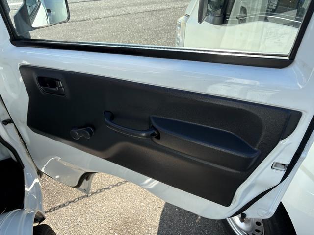 キャリイトラック ＫＣエアコン・パワステ　エアコン　パワステ　５ＭＴ（9枚目）