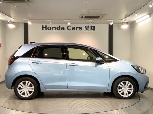 ホーム　ＨｏｎｄａＳＥＮＳＩＮＧ新車保証試乗禁煙車　衝突被害軽減Ｂ　Ｂカメラ　記録簿付　ＡＡＣ　盗難防止装置　クルコン　パワーウィンドウ　パワステ　スマ－トキ－　ＤＶＤ再生　ナビ＆ＴＶ　ＬＥＤライト　フルセグ(51枚目)