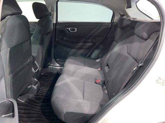 ヴェゼル ｅ：ＨＥＶＸ　ＨＳＥＮＳＩＮＧ最長５年保証ワンオーナー　ＡＡＣ　１オーナ　イモビライザー　スマ－トキ－　誤発進抑制　ＰＷ　リアカメラ　クルコン　ＥＳＣ　ＥＴＣ装備　キーフリー　ＬＥＤヘッドランプ　ナビＴＶ　ＡＢＳ（32枚目）