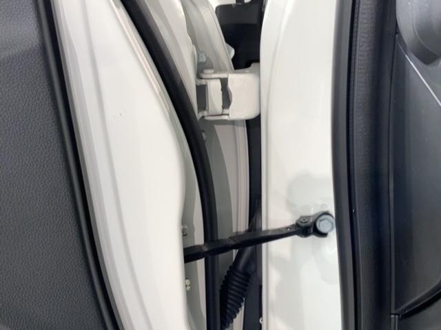 ヴェゼル ｅ：ＨＥＶＸ　ＨＳＥＮＳＩＮＧ最長５年保証ワンオーナー　ＡＡＣ　１オーナ　イモビライザー　スマ－トキ－　誤発進抑制　ＰＷ　リアカメラ　クルコン　ＥＳＣ　ＥＴＣ装備　キーフリー　ＬＥＤヘッドランプ　ナビＴＶ　ＡＢＳ（43枚目）