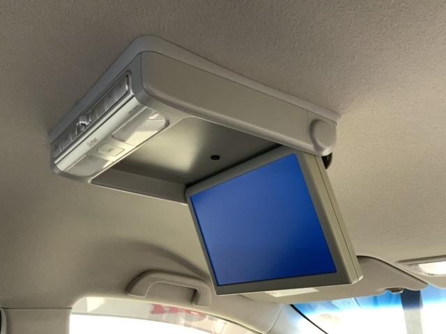 フリードハイブリッド ジャストセレクション 1年保証ナビTVRカメラCD録音 ナビテレビ セキュリティー 横滑り防止機能 記録簿 オートクルーズ 地デジ エアバック DVD再生可能 キーレスエントリー PS ETC フルオートエアコン ABS(2枚目)