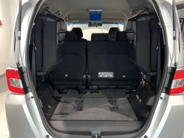 フリードハイブリッド ジャストセレクション 1年保証ナビTVRカメラCD録音 ナビテレビ セキュリティー 横滑り防止機能 記録簿 オートクルーズ 地デジ エアバック DVD再生可能 キーレスエントリー PS ETC フルオートエアコン ABS(19枚目)