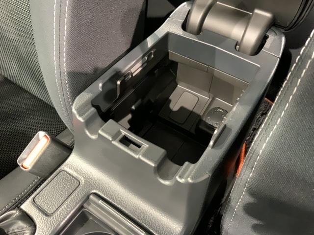 XV 2.0i-Lアイサイト 1年保証 ナビ TV Rカメラ CD録音 スマキ 自動追従 Bカメ USB 地デジ VDC AWD 電動パワーシート DVD再生 盗難防止システム ETC車載器 オートエアコン ABS キーレス(27枚目)