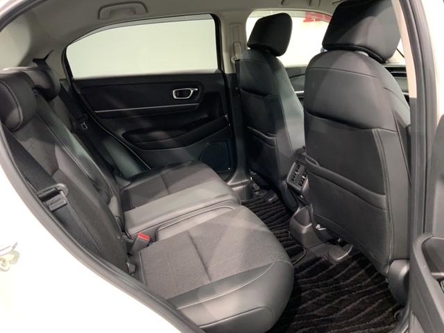 ヴェゼル e:HEVZ HSENSING最長5年保証ワンオーナー 衝突回避支援ブレーキ機能 1オナ スマキ Pトランク フルオートエアコン Dレコ エアバッグ 両席エアバック Rカメ 記録簿付 パワーウィンドウ LEDランプ(18枚目)