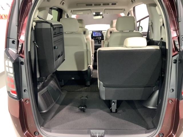 フリード エアーEX HSENSING 新車保証 試乗車 ワンオ-ナ- バックモニター 盗難防止システム 両側パワースライドドア 横滑り防止装置 クルコン フルセグ ETC車載器 オートエアコン シートヒーター USB(37枚目)