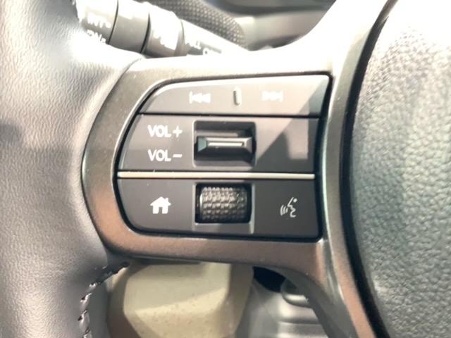 フリード エアーEX HSENSING 新車保証 試乗車 ワンオ-ナ- バックモニター 盗難防止システム 両側パワースライドドア 横滑り防止装置 クルコン フルセグ ETC車載器 オートエアコン シートヒーター USB(10枚目)