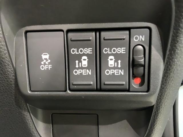 フリード エアーEX HSENSING 新車保証 試乗車 ワンオ-ナ- バックモニター 盗難防止システム 両側パワースライドドア 横滑り防止装置 クルコン フルセグ ETC車載器 オートエアコン シートヒーター USB(13枚目)