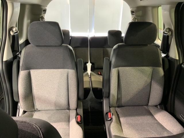 フリード エアーEX HSENSING 新車保証 試乗車 ワンオ-ナ- バックモニター 盗難防止システム 両側パワースライドドア 横滑り防止装置 クルコン フルセグ ETC車載器 オートエアコン シートヒーター USB(31枚目)