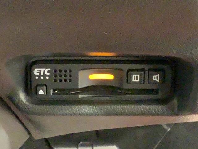 フィット ＲＳホンダセンシング　最長５年保証　ワンオーナー　ナビＶＸＭ－１９５ＶＦｉ　ＴＶ　Ｒカメラ　ＣＤ録音　ＢＴオ－ディオ　ＤＶＤ　ＥＴＣ　ＬＥＤライト　ＶＳＡ　クルコン　アルミ　フォグ　スマートキー　盗難防止装置　整備記録簿（12枚目）