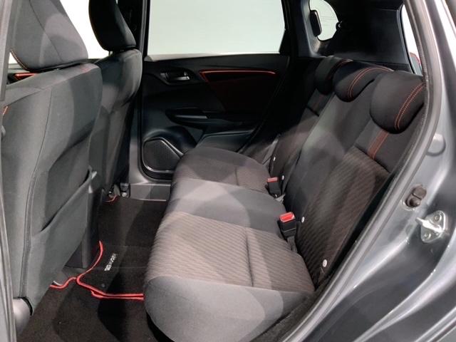 フィット ＲＳホンダセンシング　最長５年保証　ワンオーナー　ナビＶＸＭ－１９５ＶＦｉ　ＴＶ　Ｒカメラ　ＣＤ録音　ＢＴオ－ディオ　ＤＶＤ　ＥＴＣ　ＬＥＤライト　ＶＳＡ　クルコン　アルミ　フォグ　スマートキー　盗難防止装置　整備記録簿（32枚目）