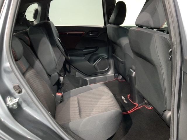 フィット ＲＳホンダセンシング　最長５年保証　ワンオーナー　ナビＶＸＭ－１９５ＶＦｉ　ＴＶ　Ｒカメラ　ＣＤ録音　ＢＴオ－ディオ　ＤＶＤ　ＥＴＣ　ＬＥＤライト　ＶＳＡ　クルコン　アルミ　フォグ　スマートキー　盗難防止装置　整備記録簿（36枚目）