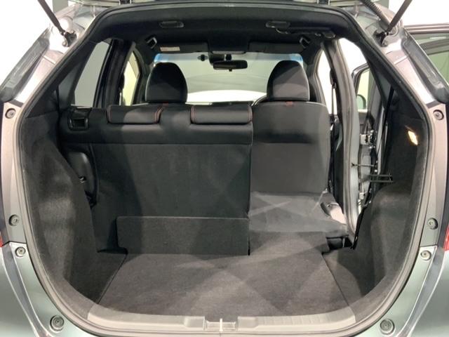 フィット ＲＳホンダセンシング　最長５年保証　ワンオーナー　ナビＶＸＭ－１９５ＶＦｉ　ＴＶ　Ｒカメラ　ＣＤ録音　ＢＴオ－ディオ　ＤＶＤ　ＥＴＣ　ＬＥＤライト　ＶＳＡ　クルコン　アルミ　フォグ　スマートキー　盗難防止装置　整備記録簿（38枚目）