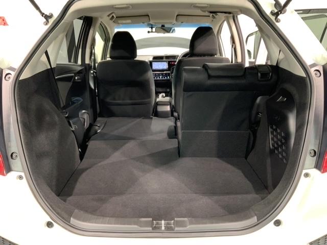 フィットハイブリッド Ｆパッケージ　１年保証　ナビＶＸＭ－１４５ＶＳｉ　ＴＶ　Ｒカメラ　ＤＶＤ　ドラレコ　ＥＴＣ　スマ－トキ－　盗難防止装置　ドアバイザ－　ＡＡＣ　Ｗエアバッグ　盗難警報装置　ＡＵＴＯエアコン　Ｄレコ　助手席エアバック（37枚目）