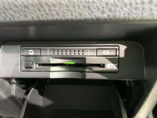 ヴォクシー ハイブリッドV 1年保証 ワンオーナー ナビ TV Rカメラ DVD Rモニター ドラレコ ETC LEDライト 横滑り防止 両側電動ドア シートヒーター クルコン フォグ スマートキー 盗難防止装置 整備記録簿(13枚目)