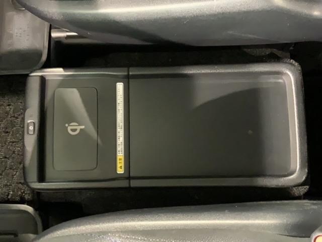 ヴォクシー ハイブリッドV 1年保証 ワンオーナー ナビ TV Rカメラ DVD Rモニター ドラレコ ETC LEDライト 横滑り防止 両側電動ドア シートヒーター クルコン フォグ スマートキー 盗難防止装置 整備記録簿(28枚目)