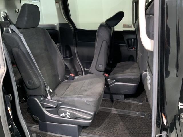 ヴォクシー ハイブリッドV 1年保証 ワンオーナー ナビ TV Rカメラ DVD Rモニター ドラレコ ETC LEDライト 横滑り防止 両側電動ドア シートヒーター クルコン フォグ スマートキー 盗難防止装置 整備記録簿(36枚目)