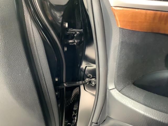 ヴォクシー ハイブリッドV 1年保証 ワンオーナー ナビ TV Rカメラ DVD Rモニター ドラレコ ETC LEDライト 横滑り防止 両側電動ドア シートヒーター クルコン フォグ スマートキー 盗難防止装置 整備記録簿(42枚目)