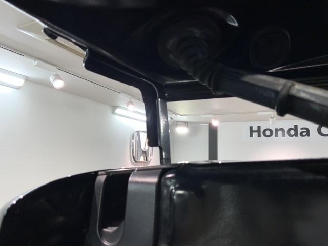 ヴォクシー ハイブリッドV 1年保証 ワンオーナー ナビ TV Rカメラ DVD Rモニター ドラレコ ETC LEDライト 横滑り防止 両側電動ドア シートヒーター クルコン フォグ スマートキー 盗難防止装置 整備記録簿(43枚目)