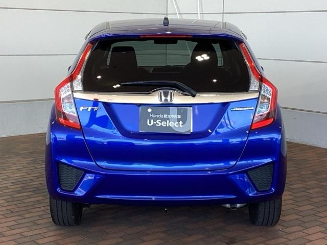 フィットハイブリッド Ｆパッケージ　福祉車両１年保証ワンオ－ナ－ナビ　地デジＴＶ　盗難警報装置　ワンオ－ナ－車　記録簿有り　ＡＵＴＯエアコン　助手席エアバック　ＥＴＣ付き　リヤカメラ　ＡＢＳ付　ＤＶＤ視聴　横滑り防止システム　ナビテレビ（43枚目）