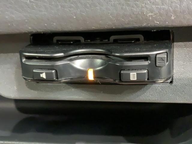 ＭＲワゴン Ｘ　保証付　ナビ　ＴＶ　ＢＴオ－ディオ　ＤＶＤ　ＥＴＣ　アルミ　スマ－トキ－　盗難防止装置　整備記録簿　ＡＡＣ　スペアキ－　ドアバイザ－　ベンチシ－ト　Ｗエアバッグ　禁煙　スマートキープッシュスタート（9枚目）