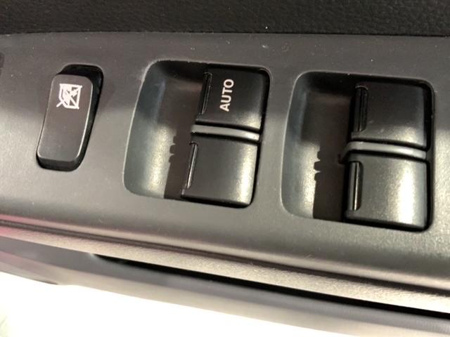 ＭＲワゴン Ｘ　保証付　ナビ　ＴＶ　ＢＴオ－ディオ　ＤＶＤ　ＥＴＣ　アルミ　スマ－トキ－　盗難防止装置　整備記録簿　ＡＡＣ　スペアキ－　ドアバイザ－　ベンチシ－ト　Ｗエアバッグ　禁煙　スマートキープッシュスタート（12枚目）