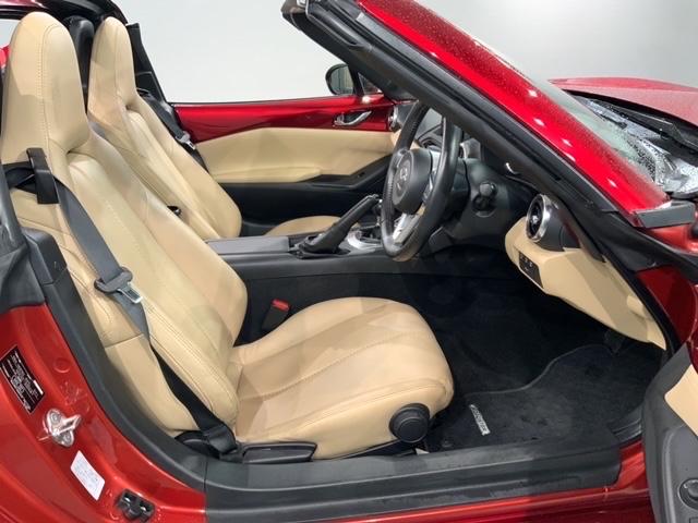 ロードスターRF VS 革シ-ト 最長5年保証 純正ナビ TV BTオ-ディオ DVD LEDライト 横滑り防止 シ-トヒ-タ- クルコン アルミ スマ-トキ- 盗難防止装置 整備記録簿 AAC スペアキ- Wエアバッグ(18枚目)