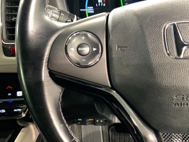 ヴェゼル ハイブリッドＺスタイルエディション　あんしんＰＫＧ　１年保証　ワンオーナー　ナビＶＸＭ－１６５ＶＦｉ　ＴＶ　Ｒカメラ　ＣＤ録音　ＢＴオ－ディオ　ＤＶＤ　ＥＴＣ　ＬＥＤライト　ＶＳＡ　シートヒーター　クルコン　アルミ　フォグ　スマートキー（9枚目）