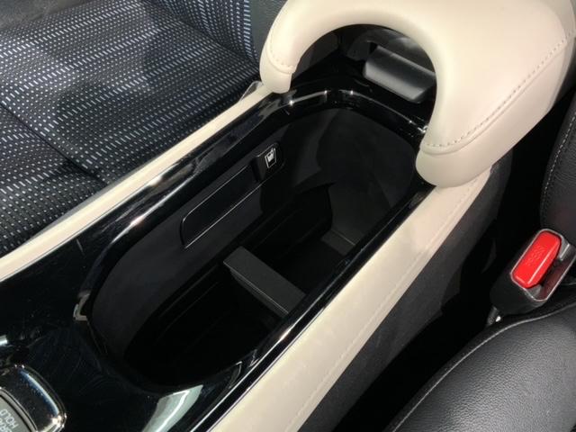 ヴェゼル ハイブリッドＺスタイルエディション　あんしんＰＫＧ　１年保証　ワンオーナー　ナビＶＸＭ－１６５ＶＦｉ　ＴＶ　Ｒカメラ　ＣＤ録音　ＢＴオ－ディオ　ＤＶＤ　ＥＴＣ　ＬＥＤライト　ＶＳＡ　シートヒーター　クルコン　アルミ　フォグ　スマートキー（28枚目）