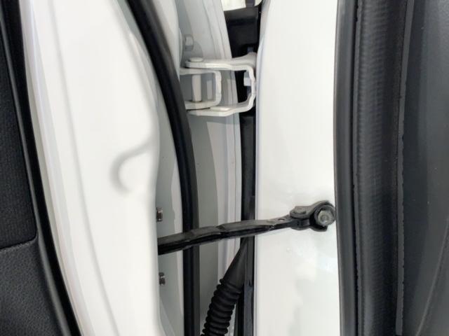 ヴェゼル ハイブリッドＺスタイルエディション　あんしんＰＫＧ　１年保証　ワンオーナー　ナビＶＸＭ－１６５ＶＦｉ　ＴＶ　Ｒカメラ　ＣＤ録音　ＢＴオ－ディオ　ＤＶＤ　ＥＴＣ　ＬＥＤライト　ＶＳＡ　シートヒーター　クルコン　アルミ　フォグ　スマートキー（42枚目）